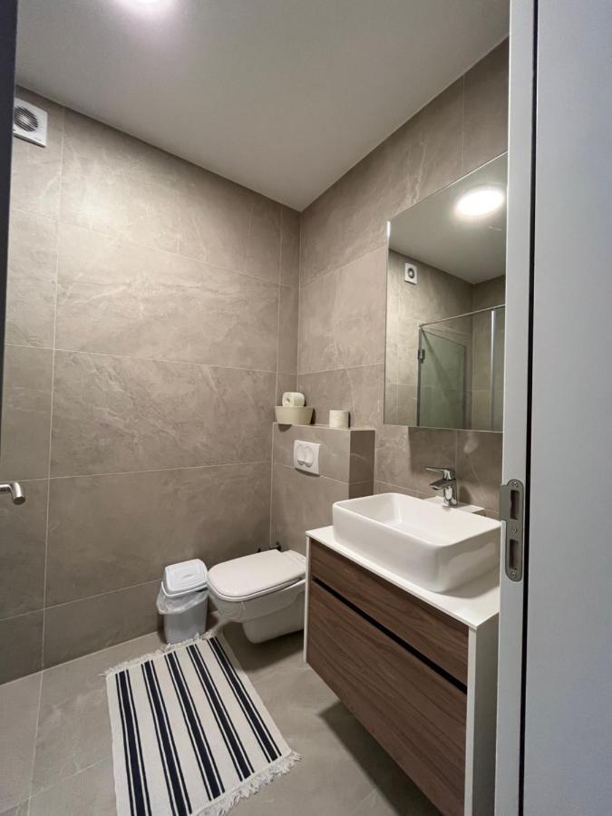 Central Luxury Apartment Приштина Екстер'єр фото