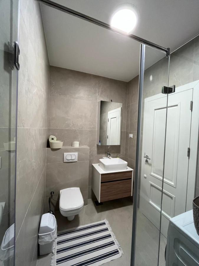 Central Luxury Apartment Приштина Екстер'єр фото